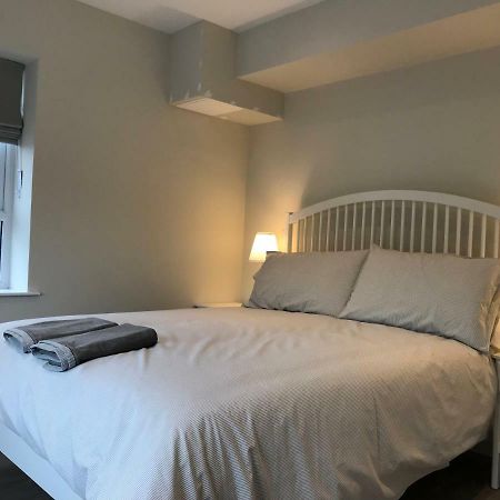 Bush House Accommodation - The Courthouse Apartment 부시밀즈 외부 사진