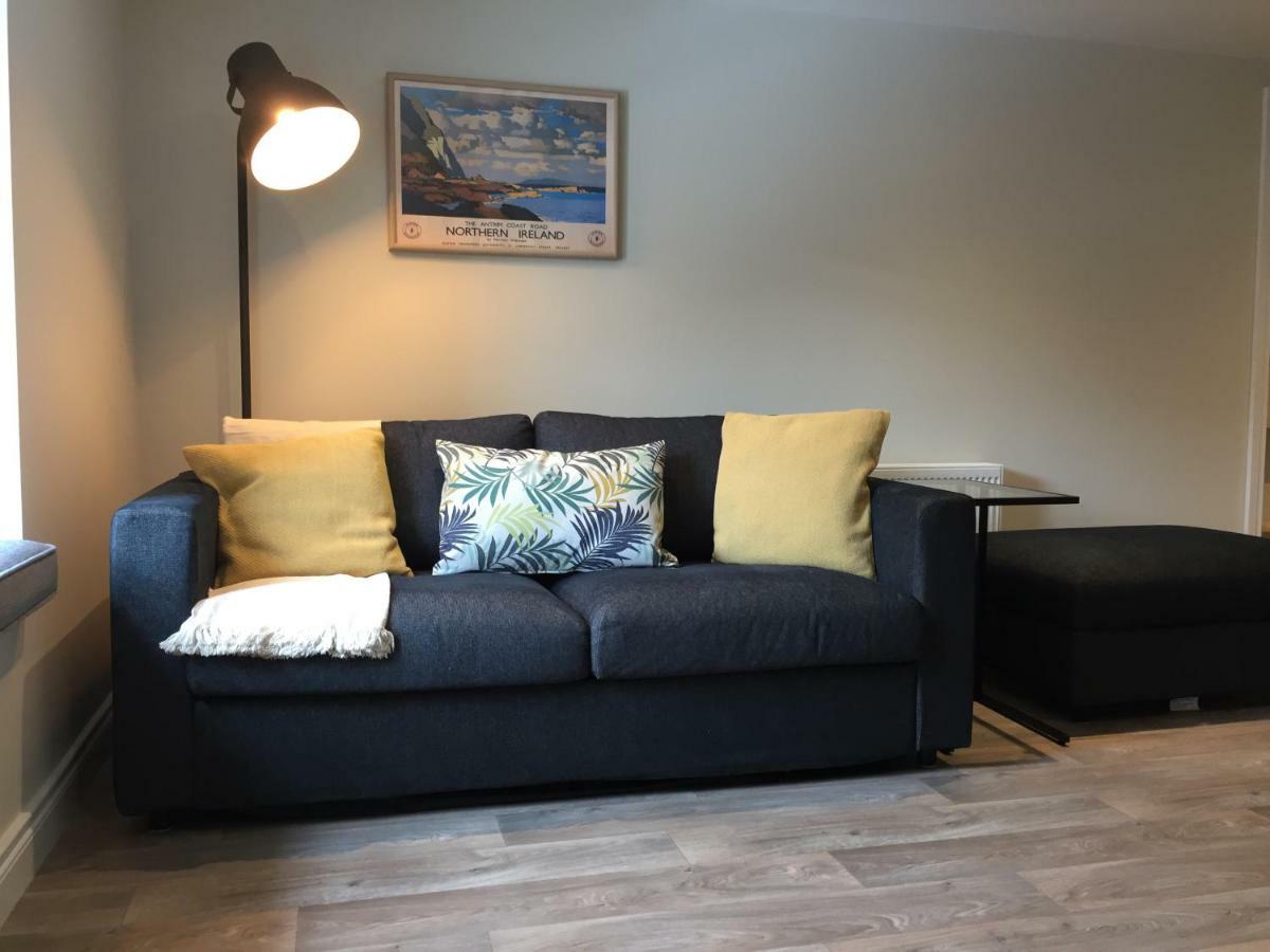 Bush House Accommodation - The Courthouse Apartment 부시밀즈 외부 사진