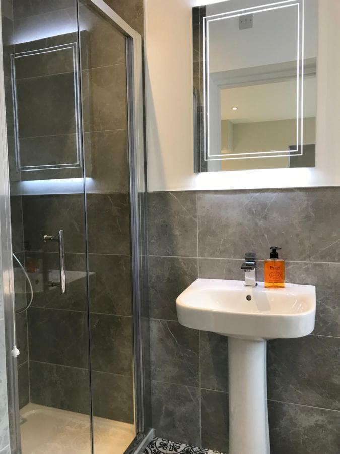 Bush House Accommodation - The Courthouse Apartment 부시밀즈 외부 사진