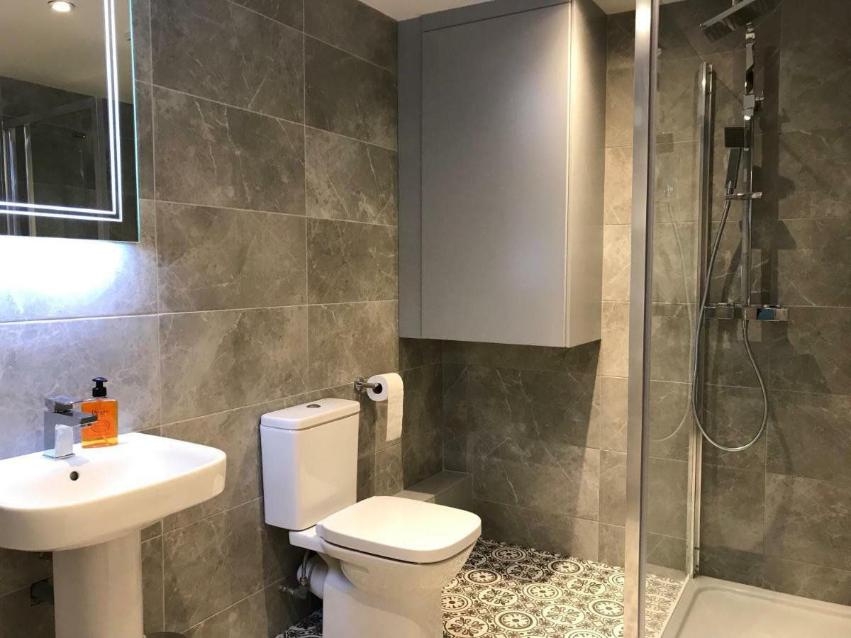 Bush House Accommodation - The Courthouse Apartment 부시밀즈 외부 사진